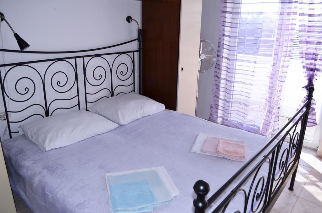 Apartments La Playa Пула Екстер'єр фото